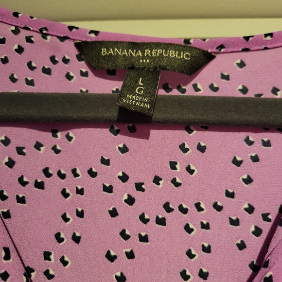 Long sleeve mauve blouse from Banana Republic, size LG - Picture 2 of 2